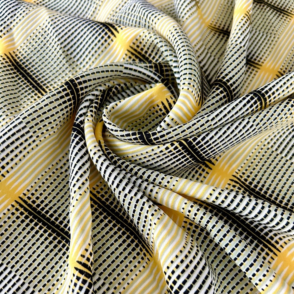 .8 yd_Diamond Print Fabric